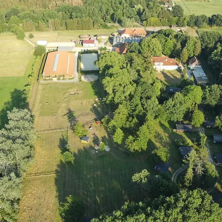 Blockhaus Mitten In Der *