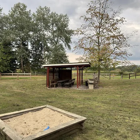 Blockhaus Mitten In Der Eschede