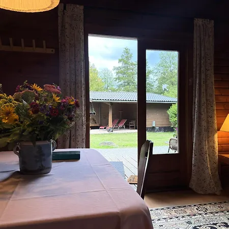 Blockhaus Mitten In Der