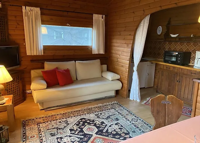 Blockhaus Mitten In Der *