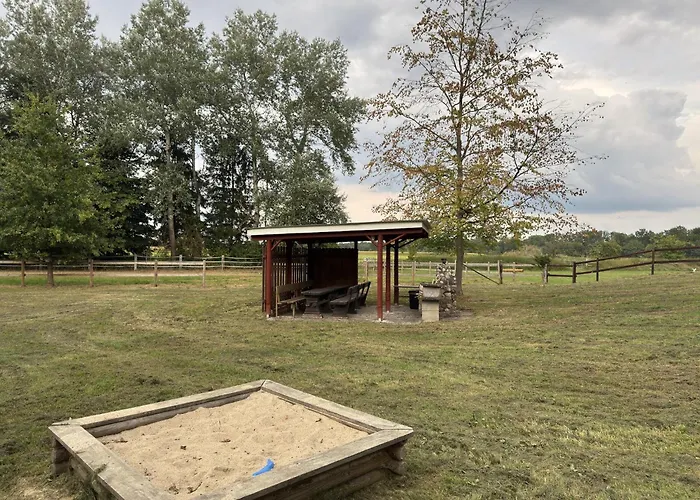 Blockhaus Mitten In Der Eschede